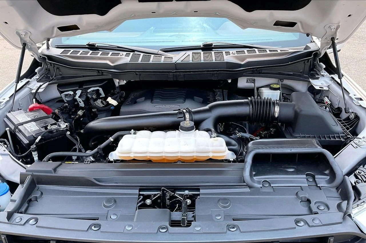 Certified Used 2022 White Ford Lariat image 38