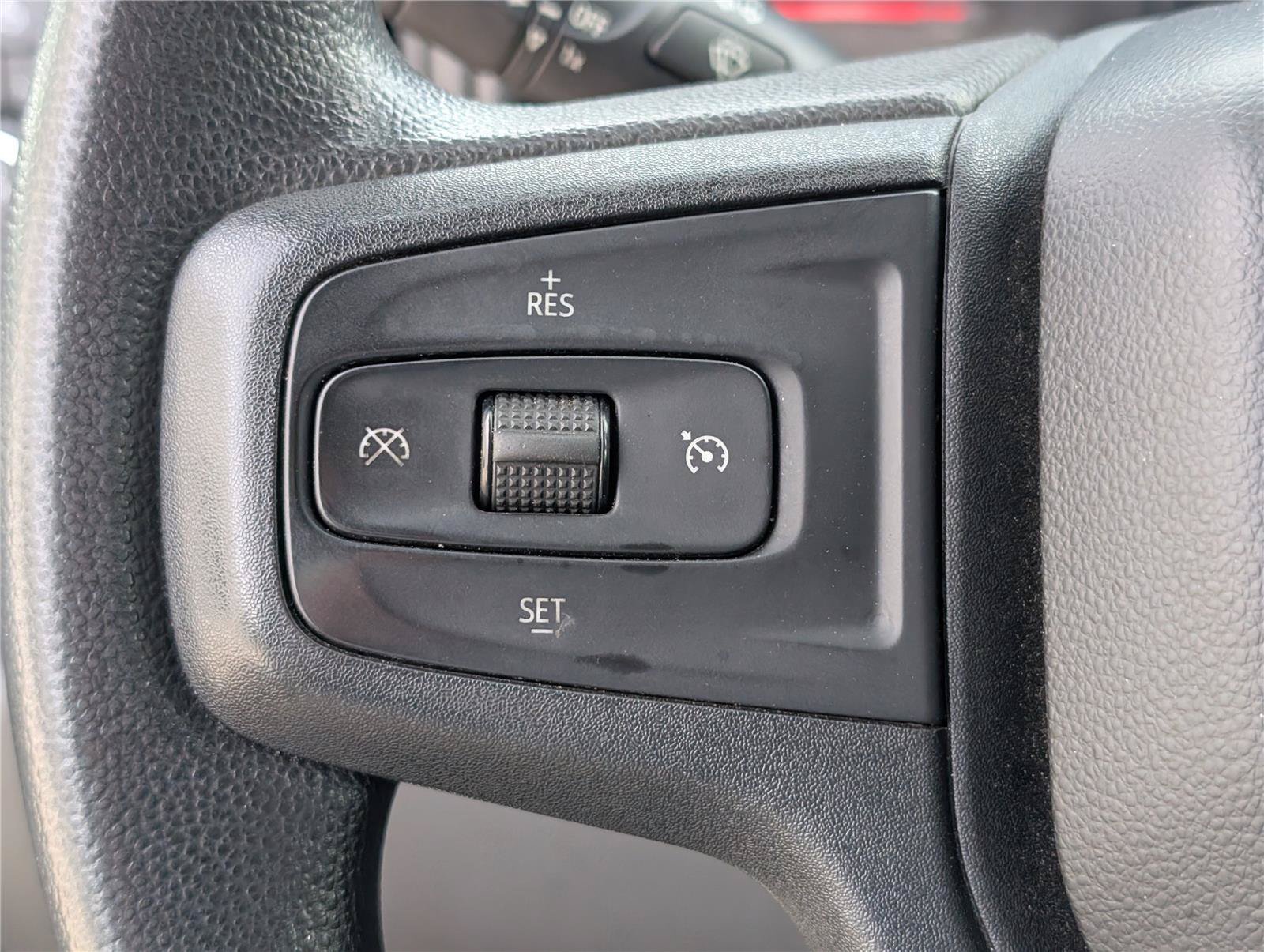 Used 2022 Summit White Chevrolet Work Truck image 16