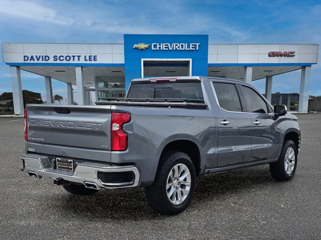 Used 2021 Satin Steel Metallic Chevrolet LTZ image 9