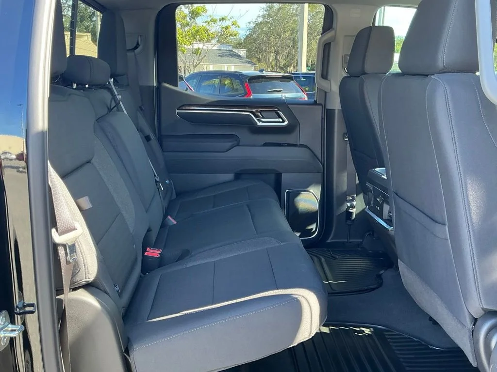 New 2026 Onyx Black GMC Elevation image 22
