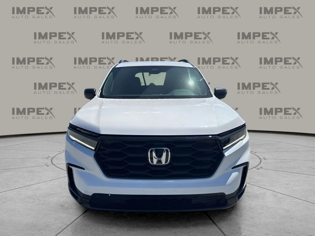 Used 2025 White Honda Sport image 7