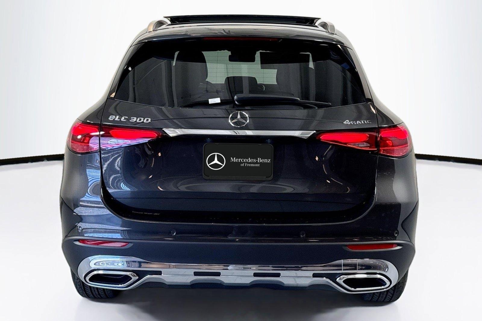 New 2026 Graphite Grey Metallic Mercedes-Benz GLC 300 image 6