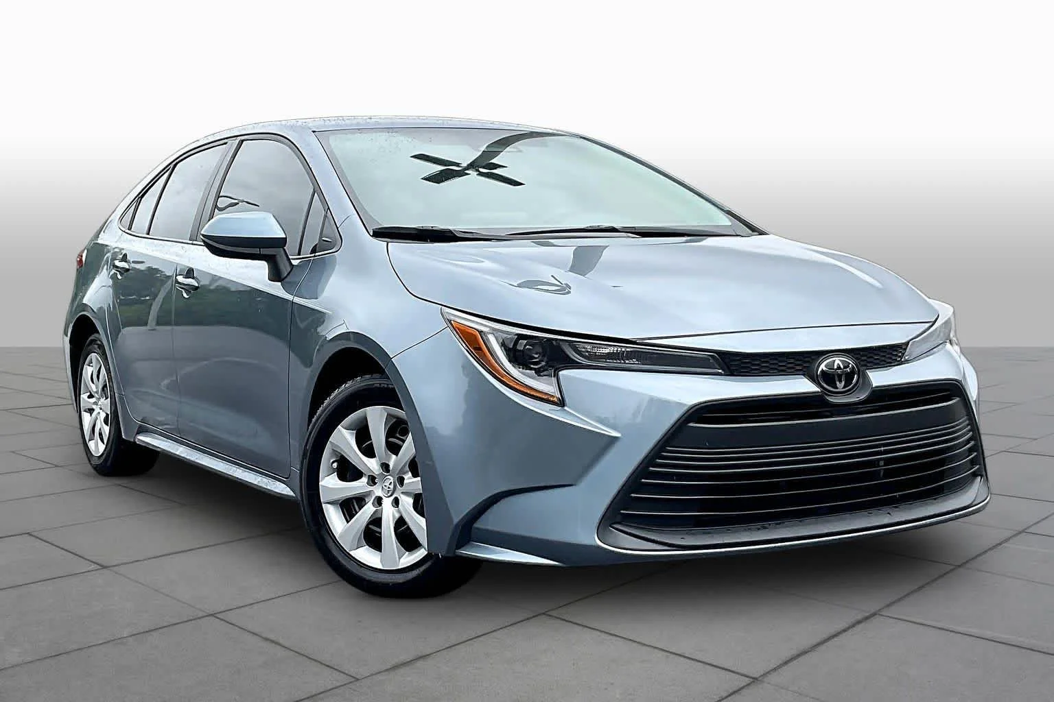 Used 2024 Celestite Toyota LE image 3