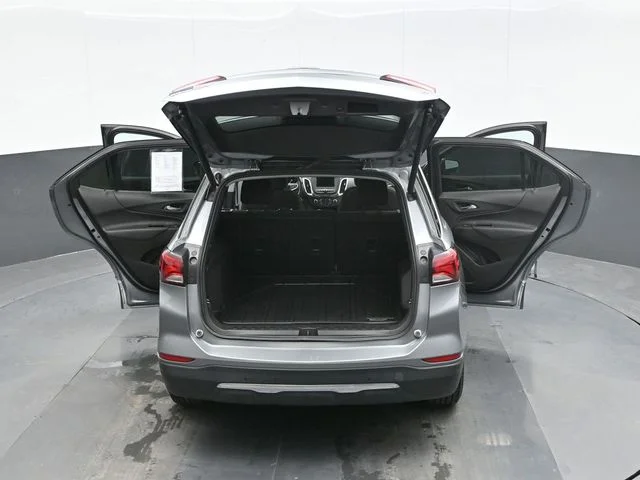 Used 2024 Gray Chevrolet LT image 27