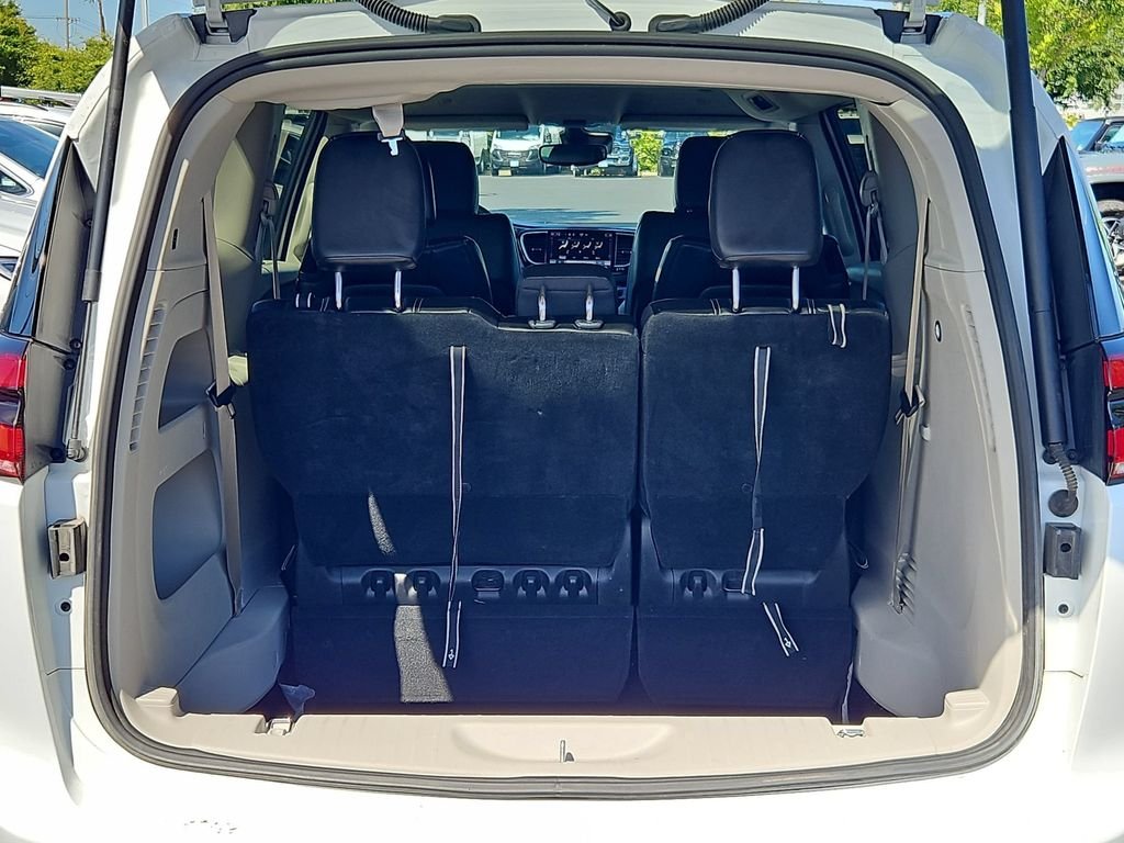 Used 2023 White Chrysler Touring L image 24