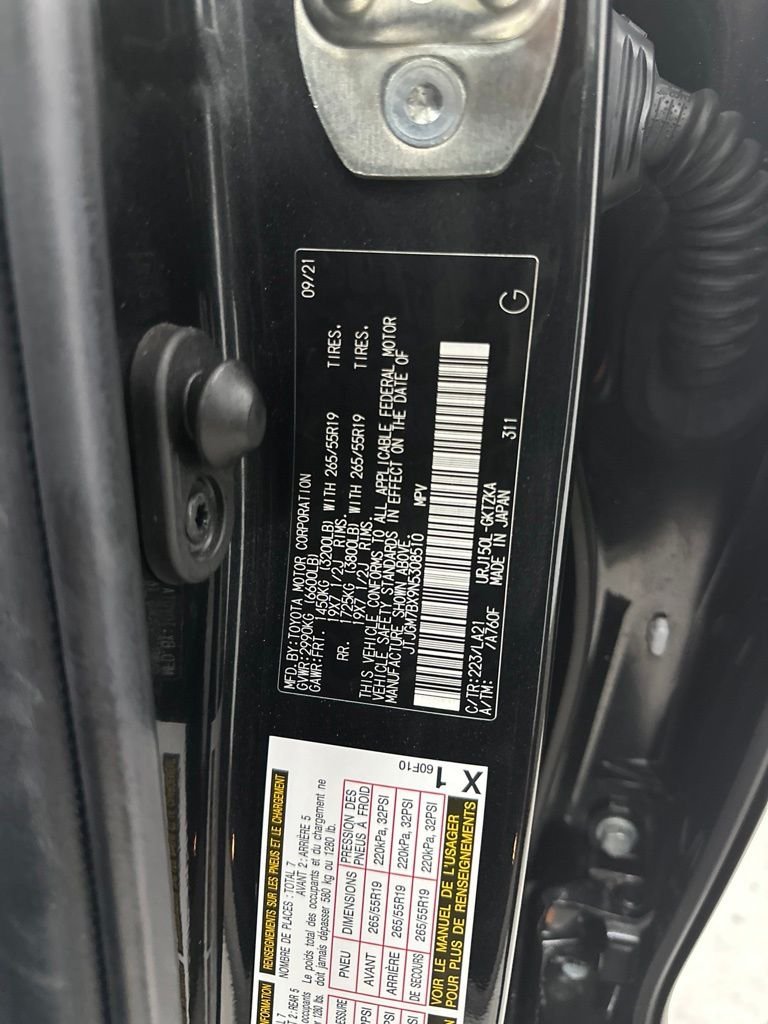 Used 2022 Black Lexus 460 Luxury image 30