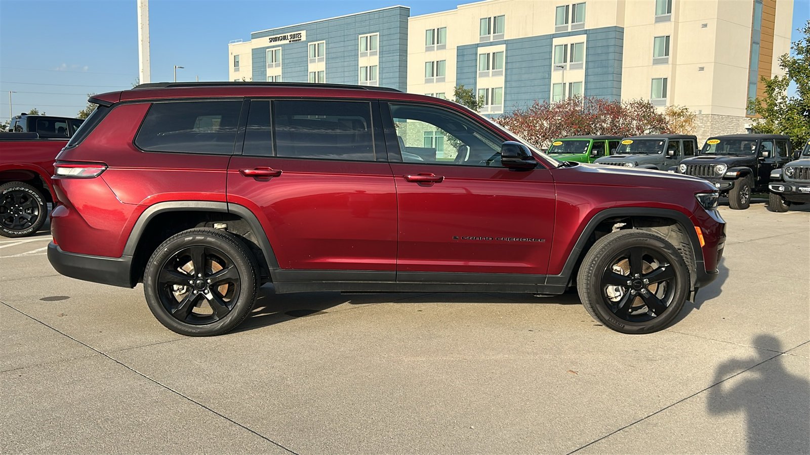 Used 2024 Red Jeep Limited image 4