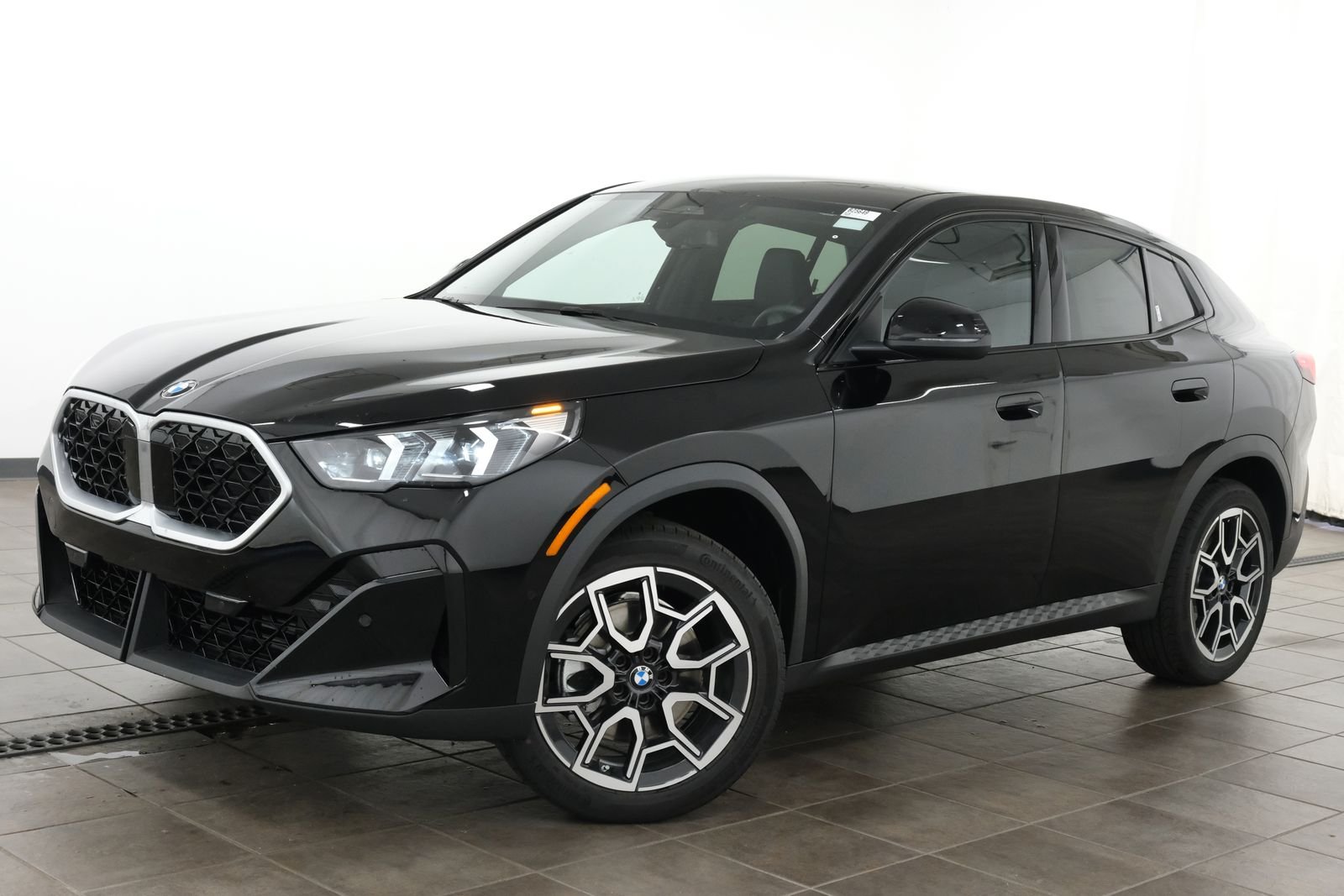 New 2026 Jet Black BMW xDrive28i image 1