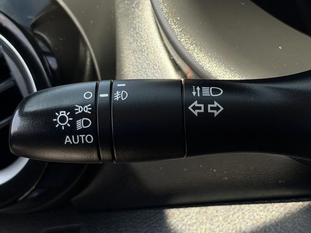 Used 2019 Gray Nissan SR image 23