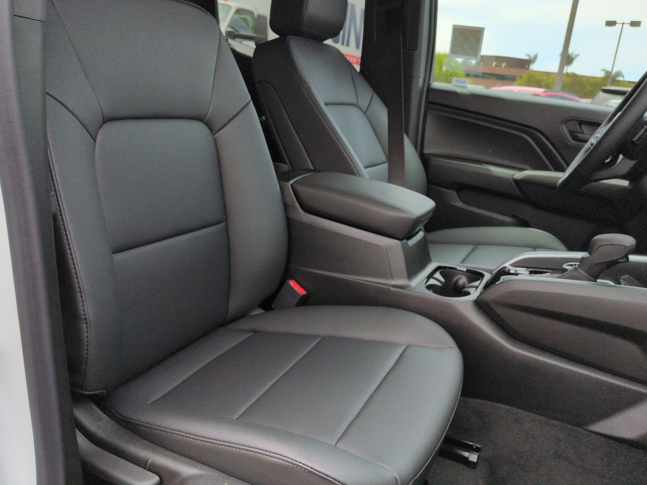 2026 Chevrolet Colorado Trail Boss - Photo 28