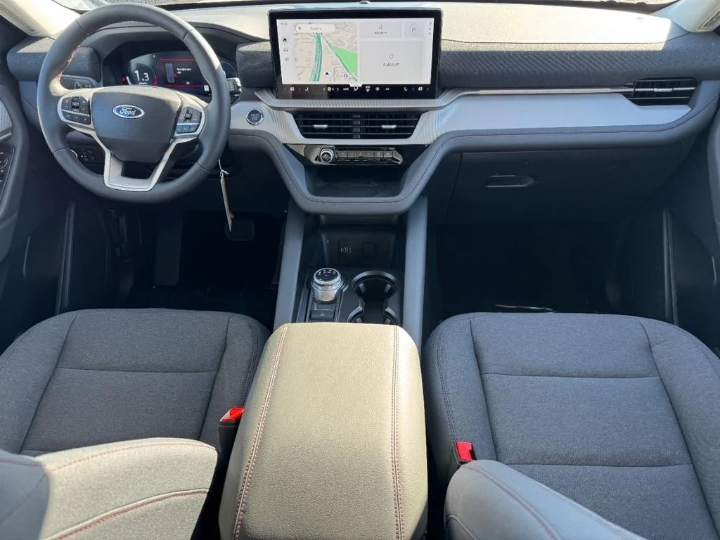 New 2026 Space White Metallic Ford Active image 7
