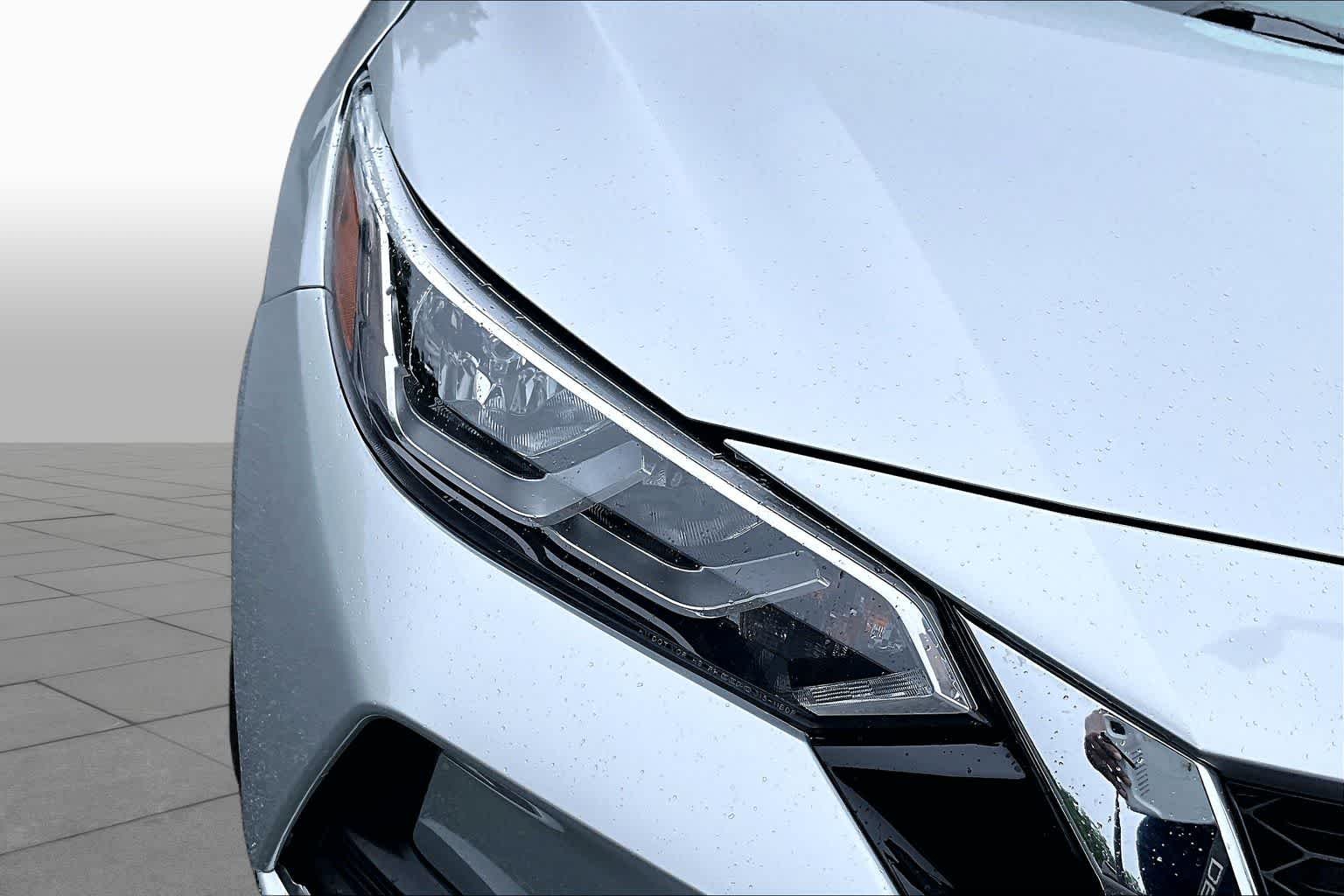 Used 2022 Brilliant Silver Metallic Nissan SV image 27