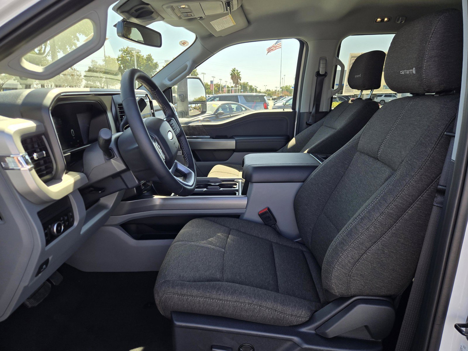 New 2027 Oxford White Ford F-350® XLT image 17