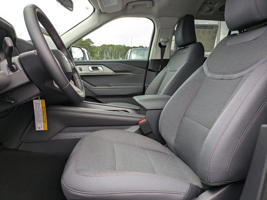 New 2026 Star White Metallic Tri-Coat Ford Active image 22