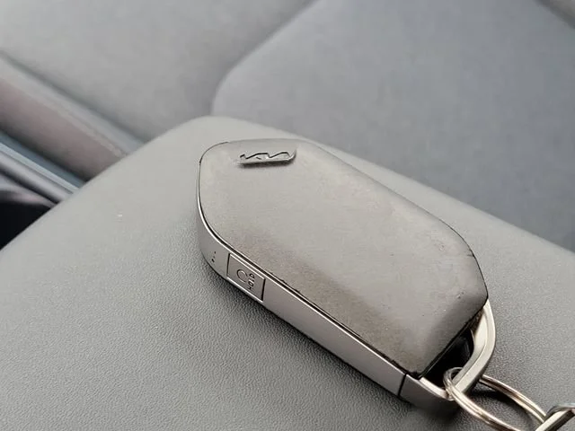 2025 Kia K4 LXS - Photo 32