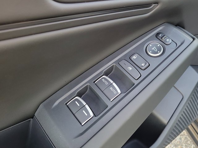 New 2026 Canyon River Blue Metallic Honda SE image 20