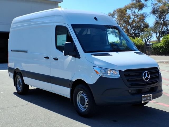 New 2026 White Mercedes-Benz Cargo 144 WB image 18
