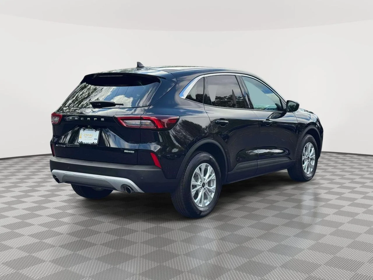Used 2023 Agate Black Metallic Ford Active image 7