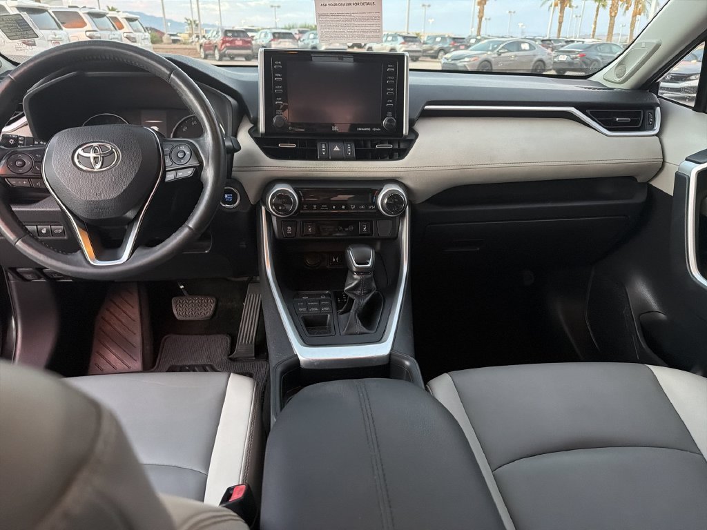 2019 Toyota RAV4 XLE Premium - Photo 14