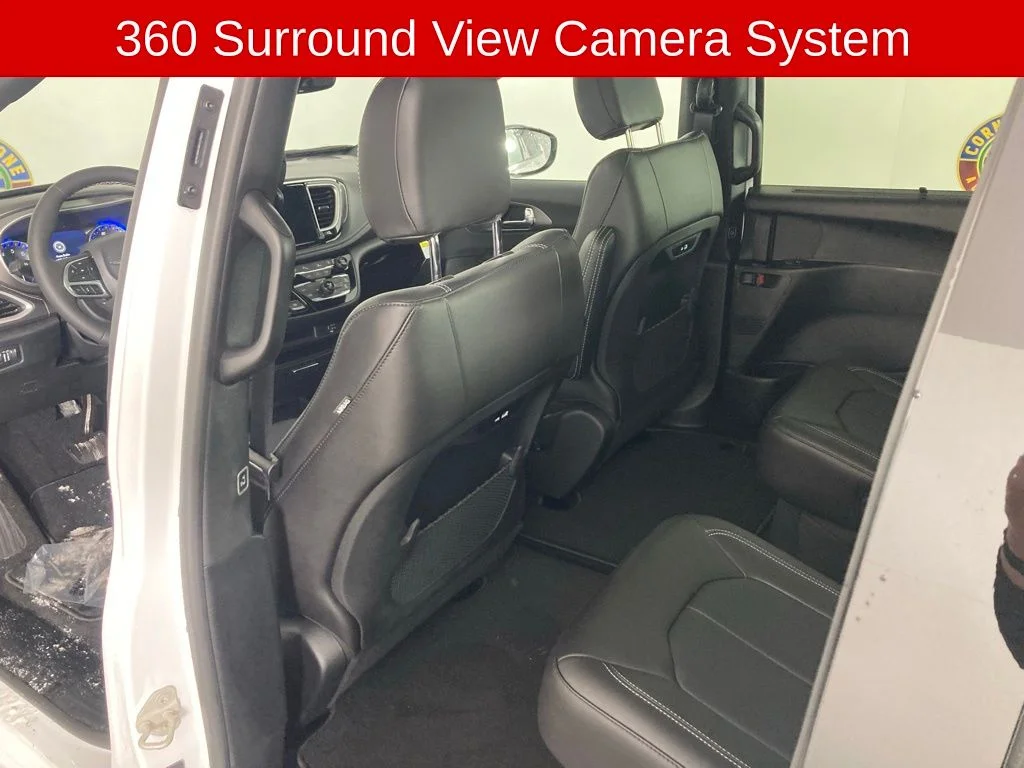 2026 Chrysler Pacifica Select - Photo 14