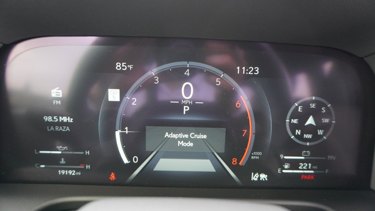 Used 2024 Gray Lexus GX 550 Luxury image 15