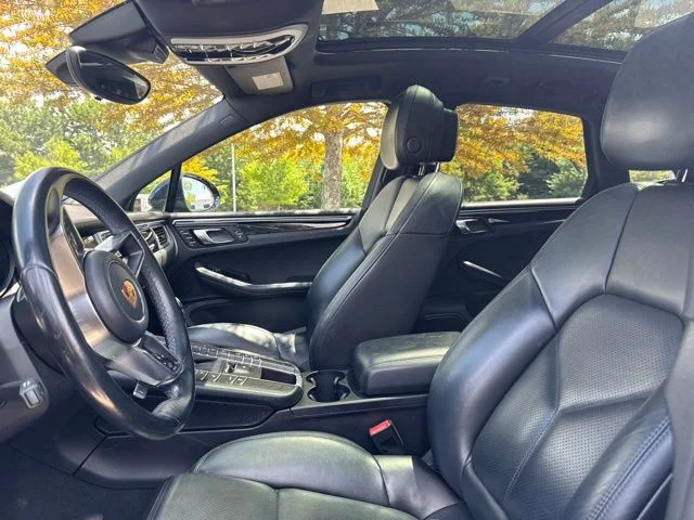 Used 2018 Blue Porsche Base image 7