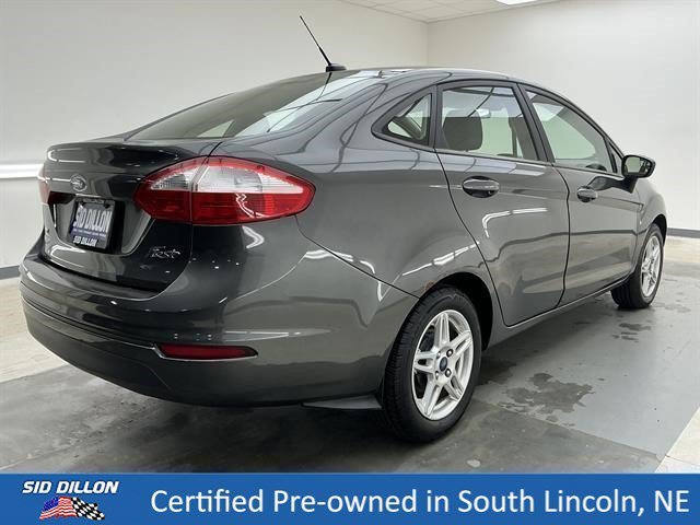Used 2017 Magnetic Metallic Ford SE image 4