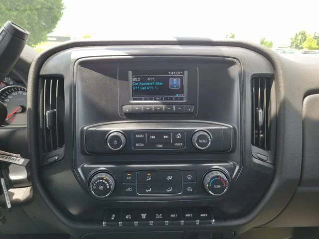 New 2023 Summit White Chevrolet Work Truck image 20