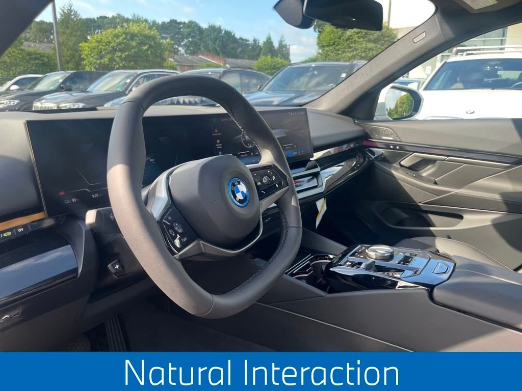 2025 BMW i5 40 - Photo 11