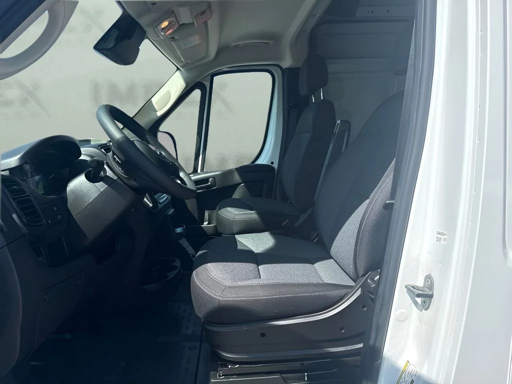 Used 2025 White Ram High Roof image 9