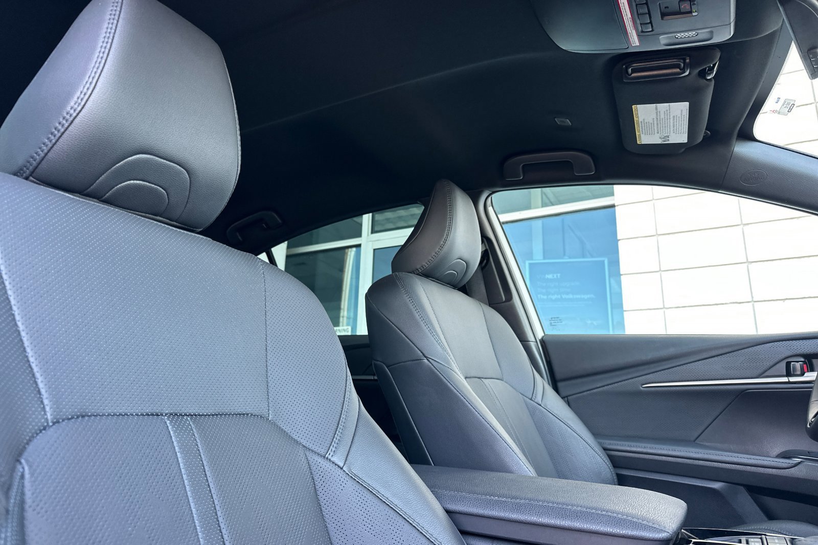 2025 Toyota Camry XSE - Photo 16