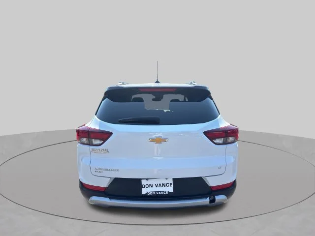 Used 2025 White Chevrolet LT image 5