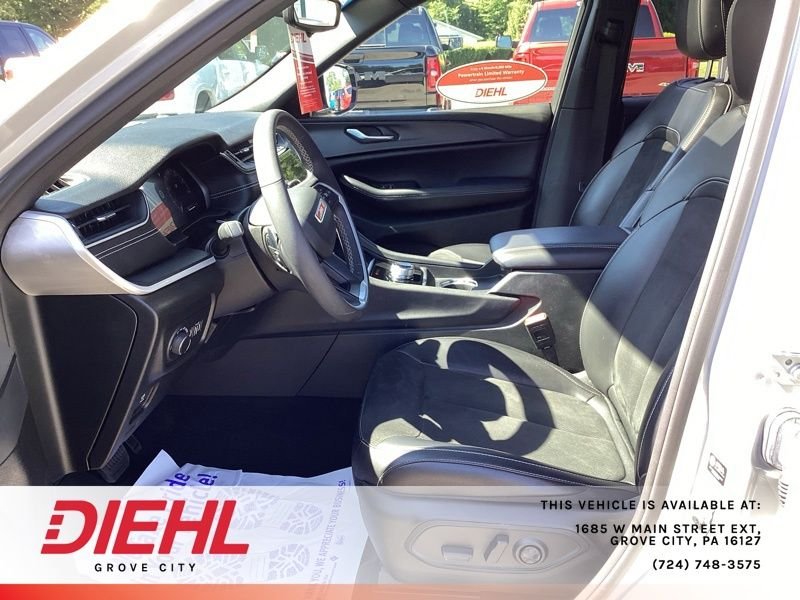 Used 2023 Silver Jeep Altitude X image 26