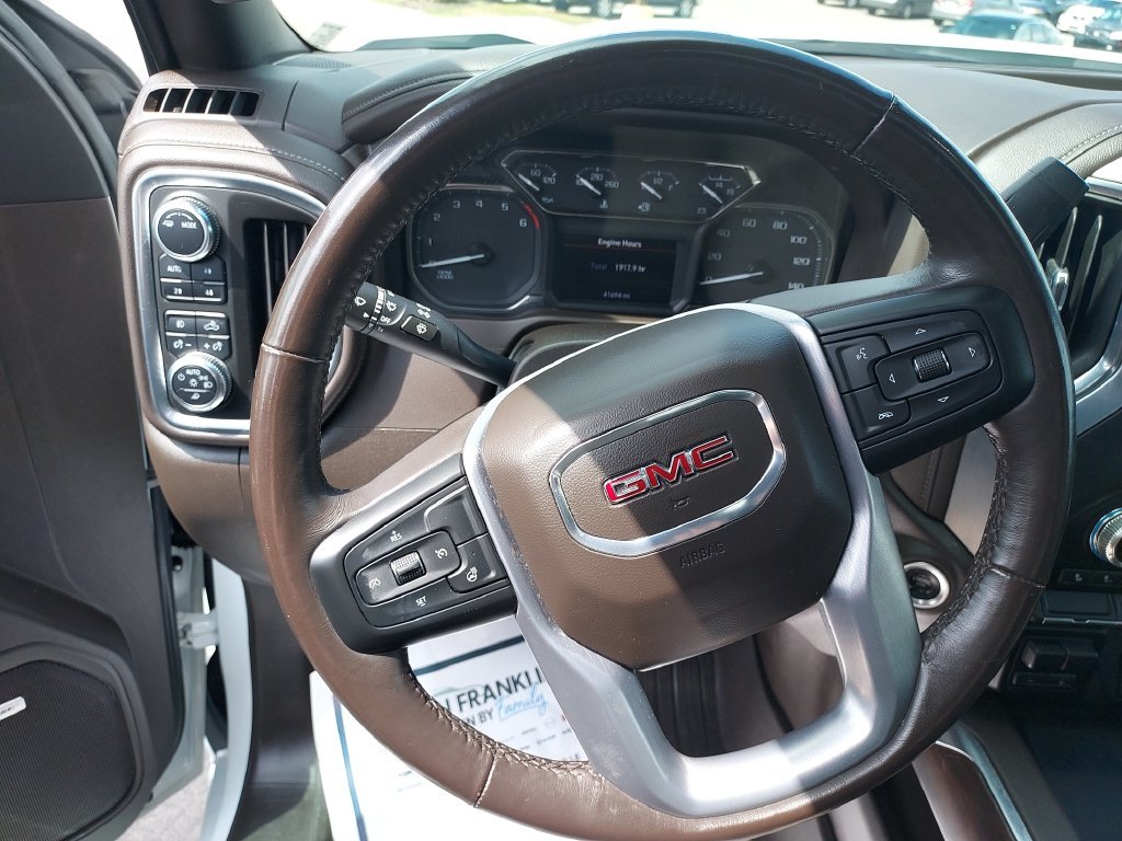 Used 2022 White GMC SLT image 17