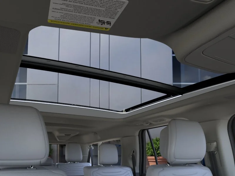 New 2026 Star White Metallic Tri-Coat Ford MAX Platinum® image 45
