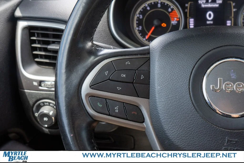 Used 2020 Slate Blue Jeep Latitude Plus image 28
