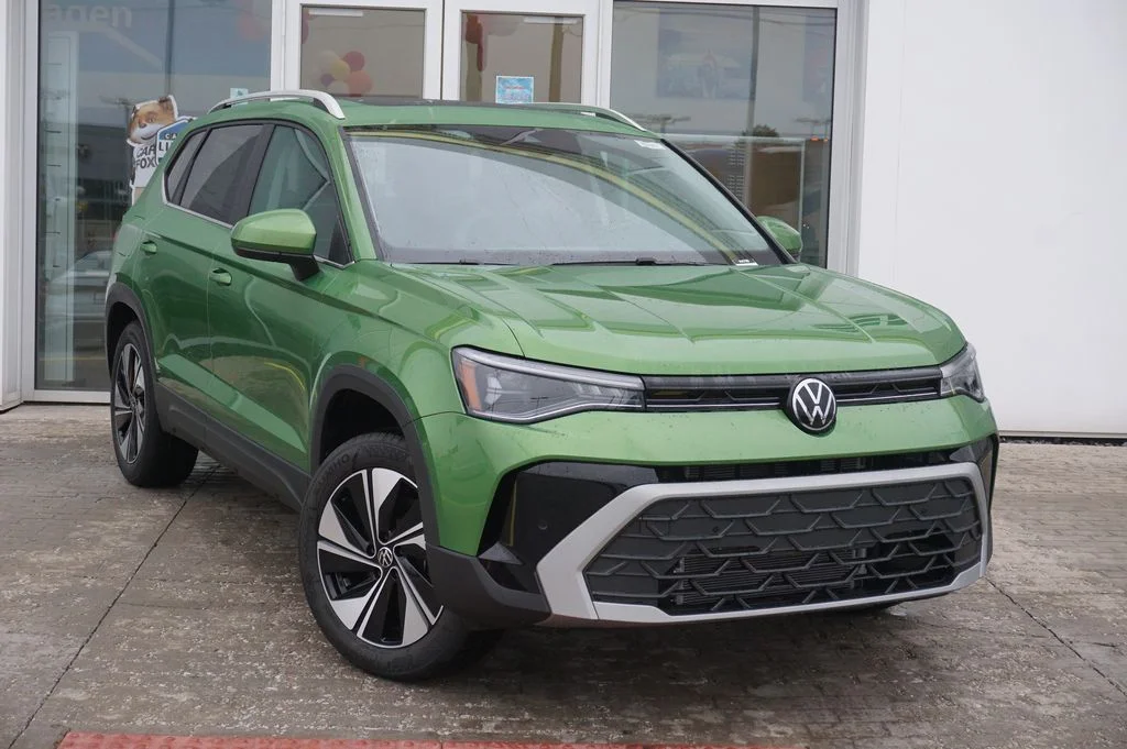 New 2026 Green Volkswagen 1.5T SE image 4