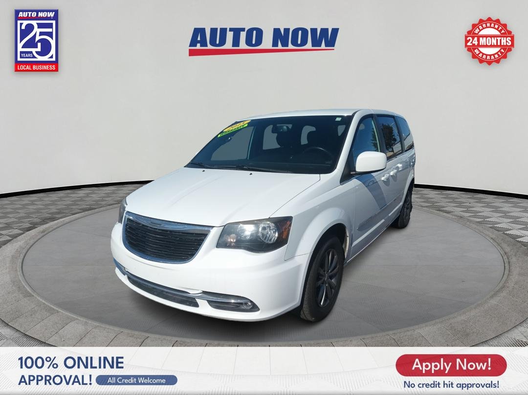 2015 Chrysler Town & Country S