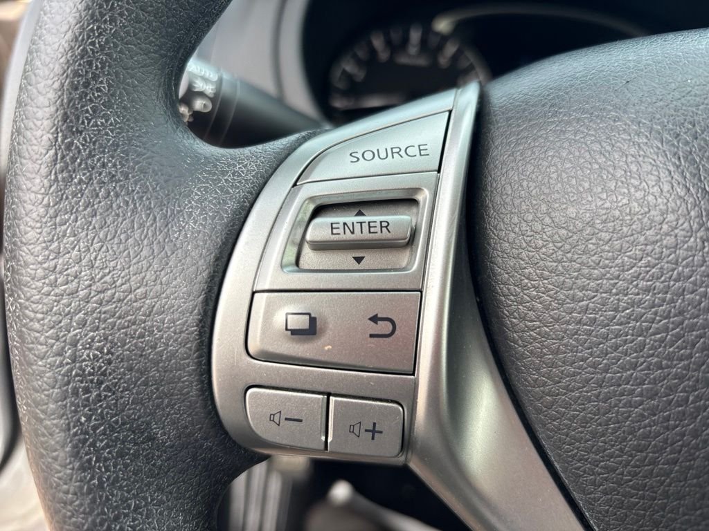Used 2017 Silver Nissan 2.5 S image 20