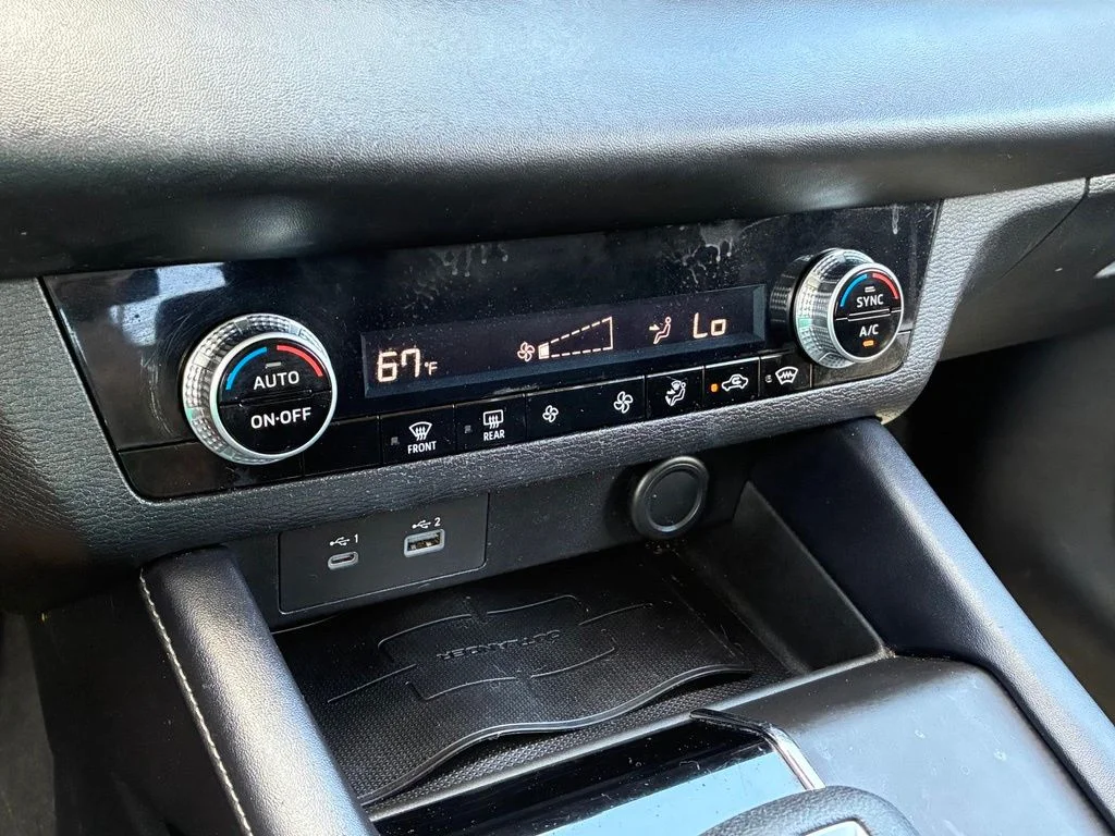 Used 2022  Mitsubishi ES image 24