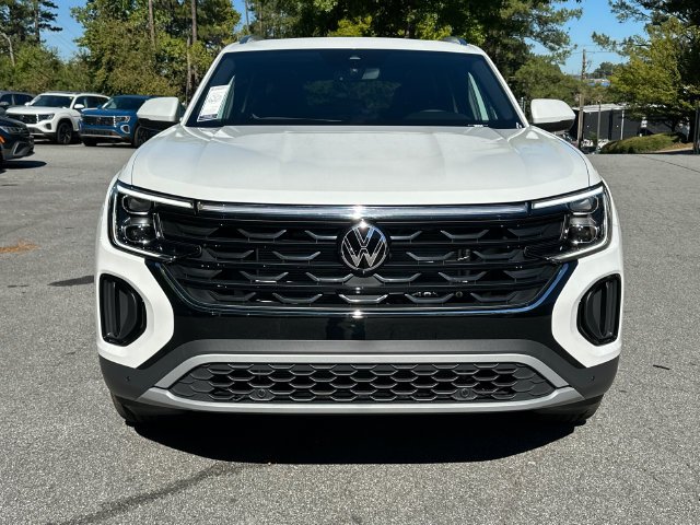 New 2026 White Volkswagen SE w/Technology image 2