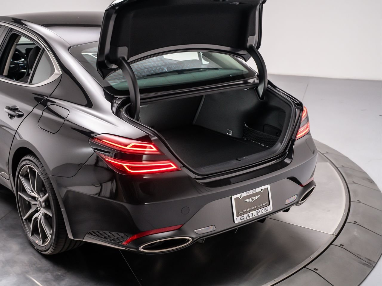 New 2026 Vik Black Genesis 2.5T image 9
