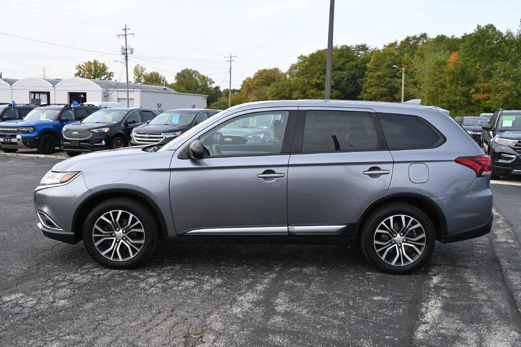 Certified Used 2018 Silver Mitsubishi ES image 4