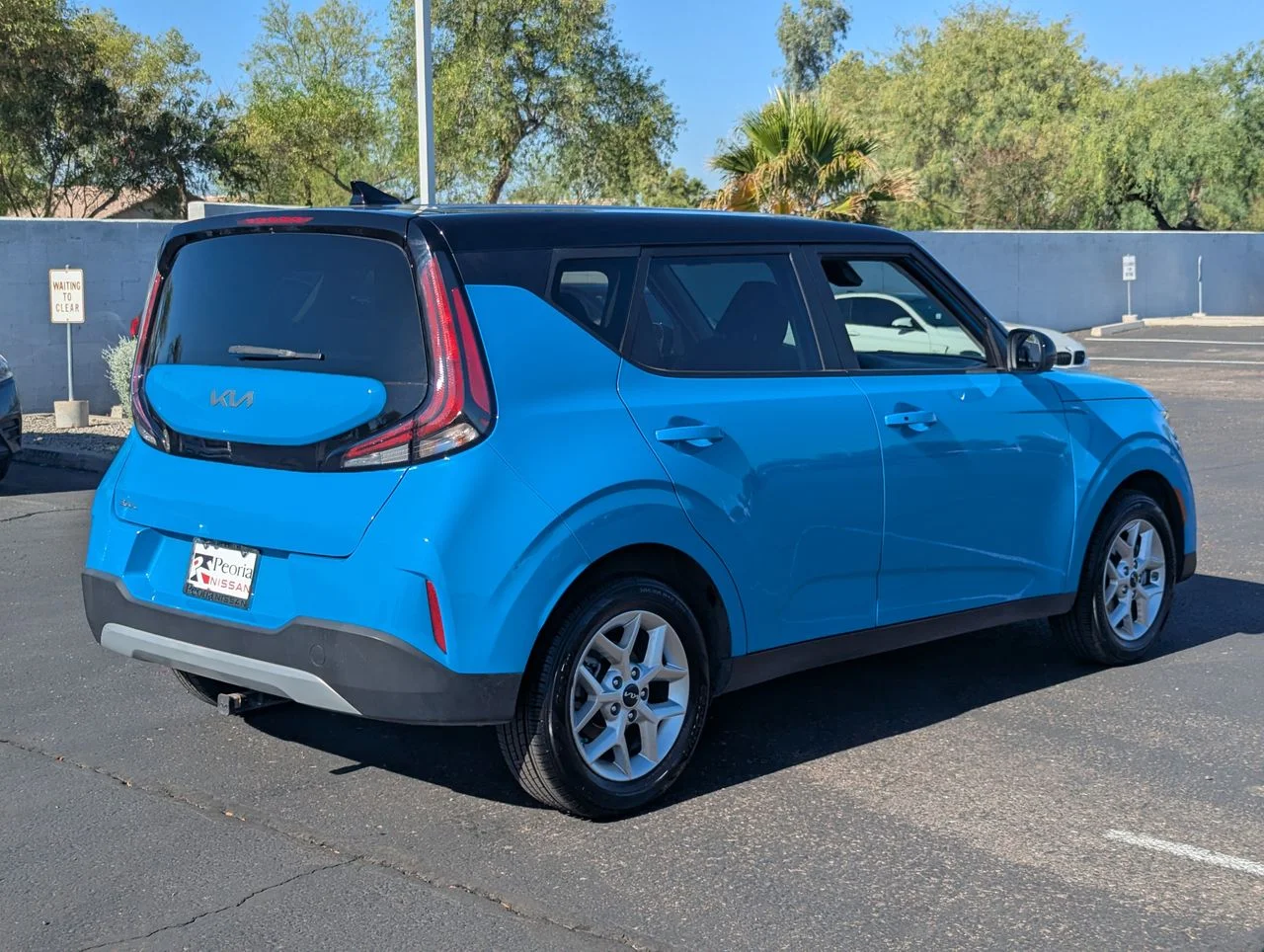 Used 2023 Surf Blue w Black Roof Kia S image 5