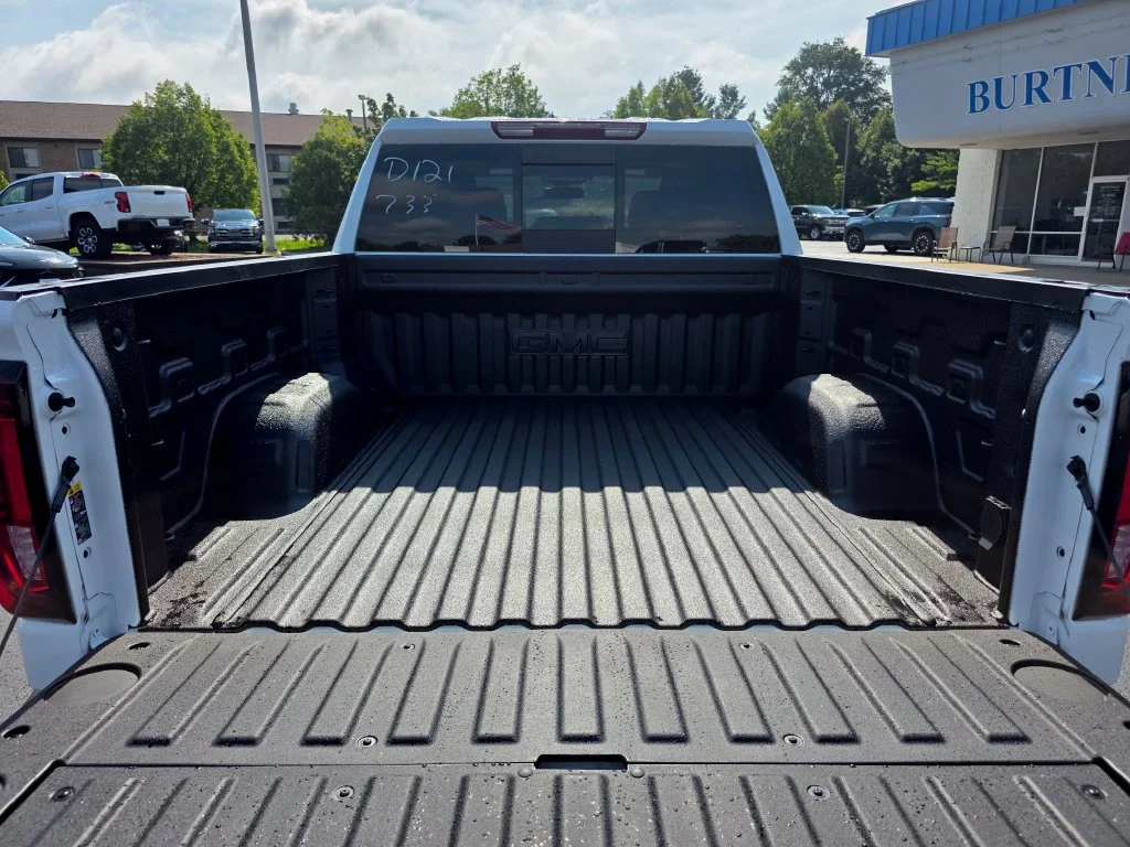 2026 GMC Sierra 1500 SLT - Photo 24