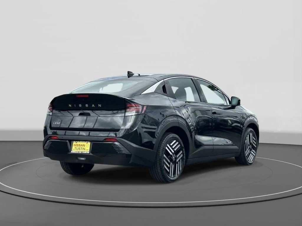 New 2026 Black Diamond Pearl Nissan SV+ image 4