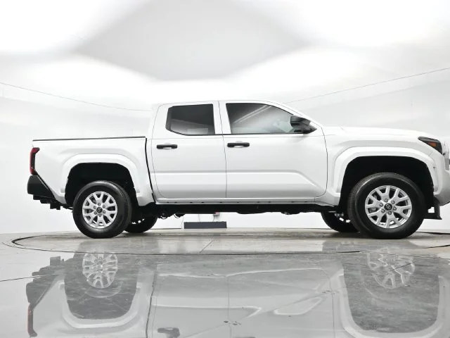 Used 2024 Ice Cap Toyota SR image 28