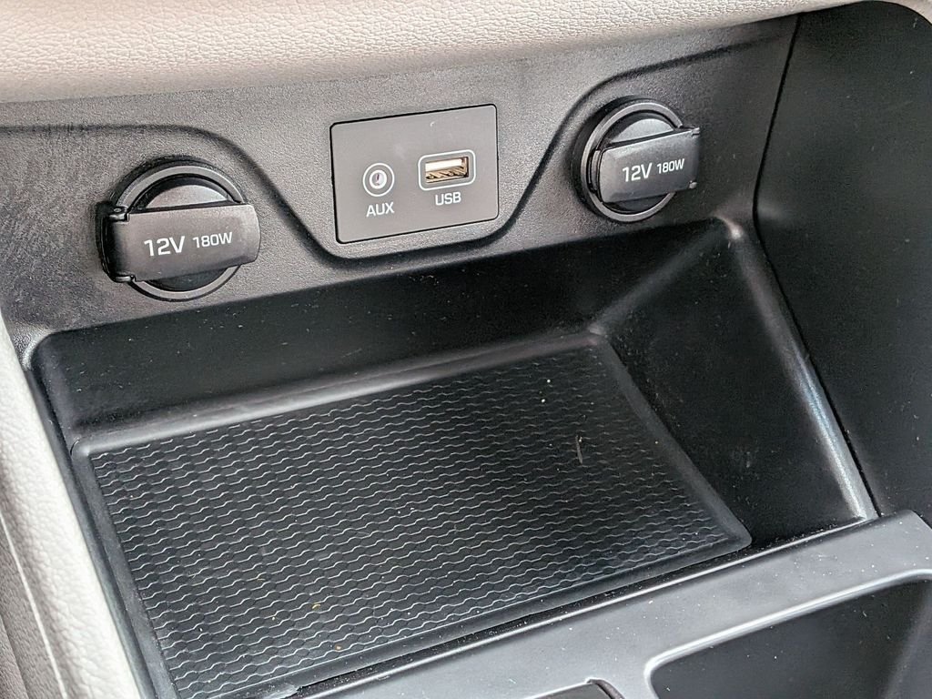 Used 2021 Black Hyundai Value image 20
