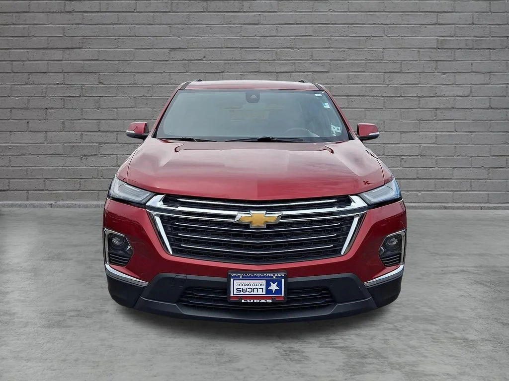 Used 2023 RADIANT RED TINTCOAT Chevrolet LT Cloth image 4
