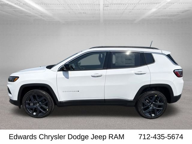 New 2026 Bright White Clear-Coat Exterior Paint Jeep 85TH ANNIVERSARY EDITION image 4